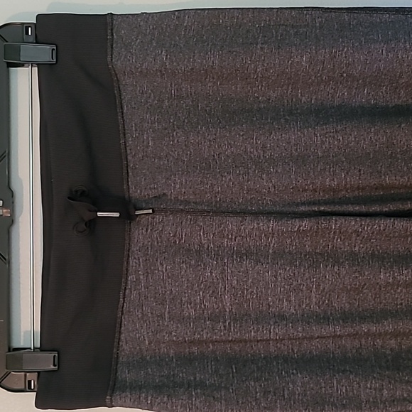 Lululemon Heathered Gray Black Band Lightweight Full Length Pants Wmns 6 Yoga - Picture 4 of 13